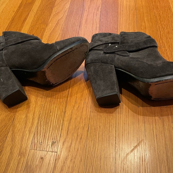 Rag & Bone, size 37.5 great used condition - Picture 2 of 3